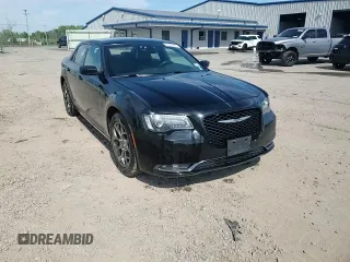 2016 Chrysler 300 S z VIN 2C3CCAGG0GH124292, wystawiony jako Copart lot #57576435 z przebiegiem 91 559 mil mil oraz Szkody całkowita. Historia ofert i sprzedaży dostępna na DreamBid. Obrazek 13.