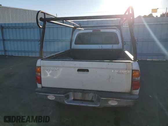 2004 Toyota Tacoma PreRunner with VIN 5TESM92N34Z337312, listed as a Copart auction lot 42856015 with 302,252 mi miles and Clean title. Bid and sale history available at DreamBid. Image 7.