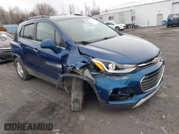 2019 Chevrolet Trax LT with VIN 3GNCJPSB8KL305731, listed as a IAAI auction lot 41953636 with 99,983 mi miles. Bid and sale history available at carsss.com. Image 1.