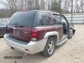 2006 Chevrolet TrailBlazer LS with VIN 1GNDS13S762282401, listed as a IAAI auction lot 41775056 with 160,294 mi miles and . Bid and sale history available at DreamBid. Image 4.
