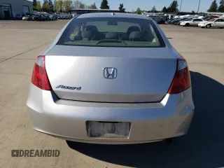 2008 Honda Accord EX-L z VIN 1HGCS128X8A015550, wystawiony jako Copart lot #53903135 z przebiegiem Nie podano mil oraz Szkoda całkowita • Salvage title. Historia ofert i sprzedaży dostępna na DreamBid. Obrazek 6.
