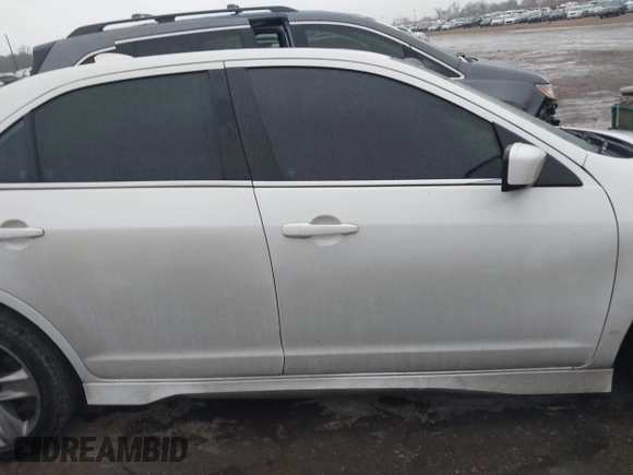 2011 Ford Fusion SPORT with VIN 3FAHP0KC2BR159150, listed as a IAAI auction lot 41546128 with 187,373 mi miles. Bid and sale history available at carsss.com. Image 13.