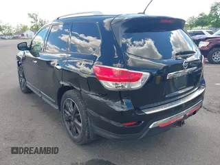 2014 Nissan Pathfinder Platinum with VIN 5N1AR2MM7EC601748, listed as a IAAI auction lot 42202262 with 167,260 mi miles and . Bid and sale history available at DreamBid. Image 3.