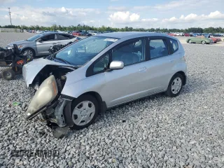 2013 Honda Fit with VIN JHMGE8H34DC040582, listed as a Copart auction lot 53241175 with 95,671 mi miles and Non Repairable. Bid and sale history available at carsss.com. Image 1.