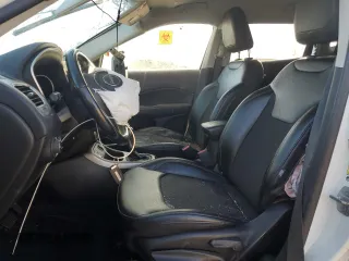 2019 Jeep Compass Latitude with VIN 3C4NJCBB4KT855244, listed as a Copart auction lot 83453204 with Not provided miles and Salvage title. Bid and sale history available at DreamBid. Image 7.