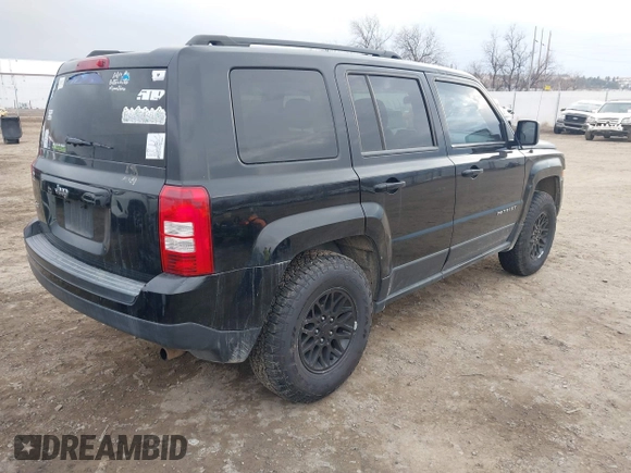 2013 Jeep Patriot Sport with VIN 1C4NJRBB5DD138928, listed as a IAAI auction lot 41642193 with 220,125 mi miles and . Bid and sale history available at carsss.com. Image 4.