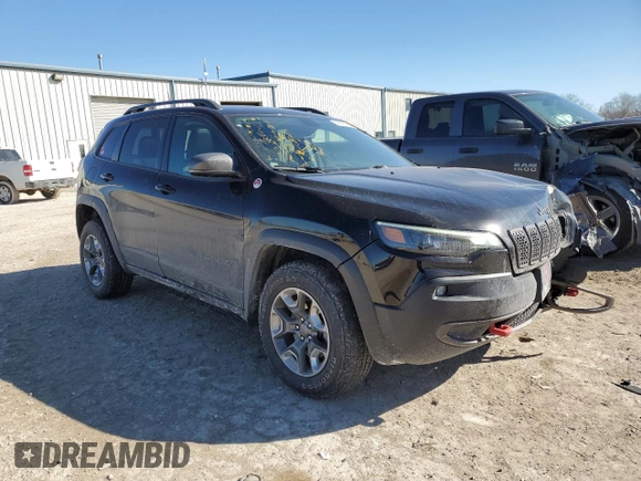 2019 Jeep Cherokee Trailhawk with VIN 1C4PJMBX8KD253401, listed as a Copart auction lot 46624245 with 79,627 mi miles and Salvage Title. Bid and sale history available at DreamBid. Image 4.