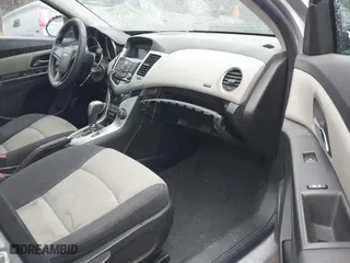 2015 Chevrolet Cruze LS with VIN 1G1PA5SH8F7225657, listed as a IAAI auction lot 41788086 with 118,307 mi miles. Bid and sale history available at carsss.com. Image 5.
