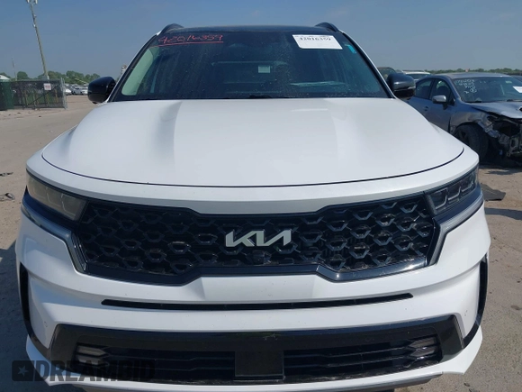 2022 Kia Sorento SX with VIN 5XYRK4LF1NG078345, listed as a IAAI auction lot 42016359 with 102,856 mi miles and . Bid and sale history available at DreamBid. Image 12.