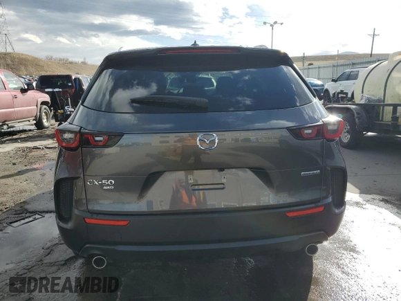 2024 Mazda CX-50 S Premium Plus z VIN 7MMVABEM6RN198254, wystawiony jako Copart lot #50001465 z przebiegiem 11 504 mil mil oraz Szkoda całkowita • Salvage title. Historia ofert i sprzedaży dostępna na DreamBid. Obrazek 6.