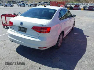 2015 Volkswagen Jetta SE с VIN 3VWD17AJ3FM352152, выставлен на аукционе IAAI как лот 42374530 с пробегом 96 432 миль миль и . История ставок и продаж доступна на DreamBid. Изображение 4.