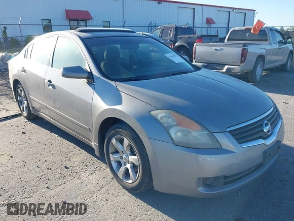 2007 Nissan Altima 2.5 S with VIN 1N4AL21E27N423263, listed as a IAAI auction lot 42049782 with 163,945 mi miles. Bid and sale history available at carsss.com. Image 1.