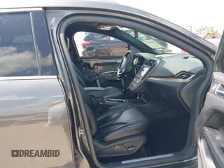 2017 Lincoln MKC Select with VIN 5LMCJ2C92HUL71237, listed as a IAAI auction lot 42436791 with 80,187 mi miles and . Bid and sale history available at DreamBid. Image 5.