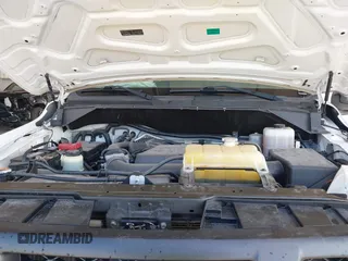 2019 Nissan NV Cargo S z VIN 1N6BF0KM6KN807312, wystawiony jako IAAI lot #42212923 z przebiegiem 211 162 mil mil oraz . Historia ofert i sprzedaży dostępna na DreamBid. Obrazek 10.