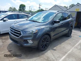 2019 Ford Escape SE z VIN 1FMCU0GD0KUB74569, wystawiony jako IAAI lot #42271476 z przebiegiem 66 335 mil mil oraz . Historia ofert i sprzedaży dostępna na DreamBid. Obrazek 23.