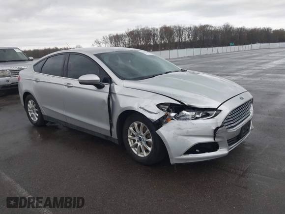 2016 Ford Fusion S with VIN 3FA6P0G72GR133285, listed as a IAAI auction lot 41951386 with 189,001 mi miles. Bid and sale history available at carsss.com. Image 1.