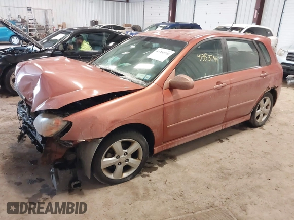 2007 Kia Spectra with VIN KNAFE162575000628, listed as a IAAI auction lot 41353741 with 152,693 mi miles. Bid and sale history available at carsss.com. Image 2.