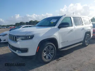 2024 Jeep Wagoneer с VIN 1C4SJUAP4RS160635, выставлен на аукционе IAAI как лот 41942973 с пробегом 14 327 миль миль и . История ставок и продаж доступна на DreamBid. Изображение 17.