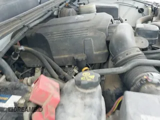 2011 Chevrolet Silverado 1500 LT with VIN 3GCPCSE09BG101854, listed as a IAAI auction lot 43316643 with 206,759 mi miles and . Bid and sale history available at DreamBid. Image 19.