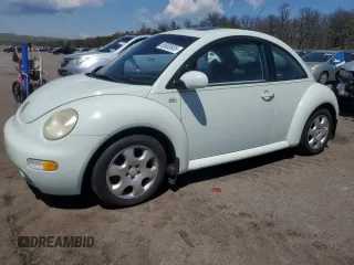 2002 Volkswagen Beetle GLS z VIN 3VWCK21C42M457645, wystawiony jako Copart lot #55900935 z przebiegiem 112 836 mil mil oraz Czysty tytuł • Clean title. Historia ofert i sprzedaży dostępna na DreamBid. Obrazek 1.
