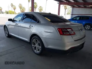 2018 Ford Taurus SE с VIN 1FAHP2D86JG136741, выставлен на аукционе IAAI как лот 42044423 с пробегом 140 773 миль миль и . История ставок и продаж доступна на DreamBid. Изображение 3.