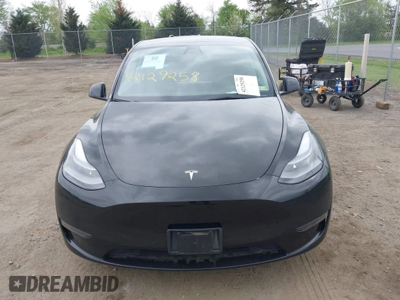 2023 Tesla Model Y Performance z VIN 7SAYGDEF7PF663387, wystawiony jako IAAI lot #42129258 z przebiegiem 42 691 mil mil oraz . Historia ofert i sprzedaży dostępna na DreamBid. Obrazek 13.