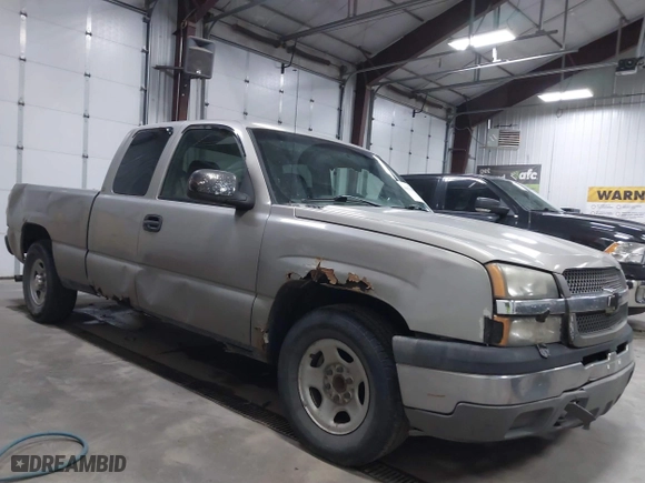 2003 Chevrolet Silverado 1500 Work Truck with VIN 2GCEC19X831322400, listed as a IAAI auction lot 40653506 with 264,390 mi miles. Bid and sale history available at carsss.com. Image 6.