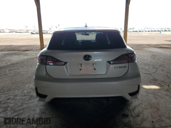 2015 Lexus CT 200h z VIN JTHKD5BH0F2230002, wystawiony jako Copart lot #51675975 z przebiegiem 63 557 mil mil oraz Szkoda całkowita • Salvage title. Historia ofert i sprzedaży dostępna na DreamBid. Obrazek 6.
