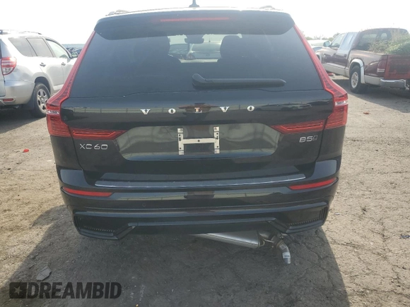 2024 Volvo XC60 Plus Dark Theme z VIN YV4L12RL5R1767754, wystawiony jako Copart lot #55004885 z przebiegiem 13 207 mil mil oraz Szkoda całkowita • Salvage title. Historia ofert i sprzedaży dostępna na DreamBid. Obrazek 6.