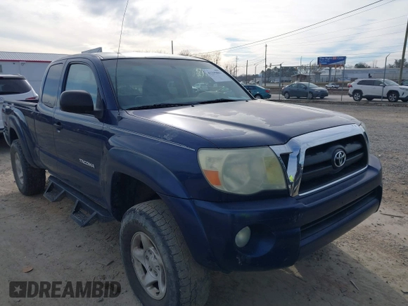 2006 Toyota Tacoma with VIN 5TEUU42N46Z247343, listed as a IAAI auction lot 41235061 with 189,193 mi miles. Bid and sale history available at carsss.com. Image 1.