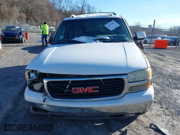 2006 GMC Yukon SLT with VIN 1GKEK13T36R120153, listed as a IAAI auction lot 41592067 with 197,315 mi miles. Bid and sale history available at carsss.com. Image 12.