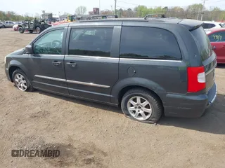 2012 Chrysler Town & Country Touring with VIN 2C4RC1BG8CR326041, listed as a IAAI auction lot 42137341 with 112,026 mi miles. Bid and sale history available at carsss.com. Image 6.