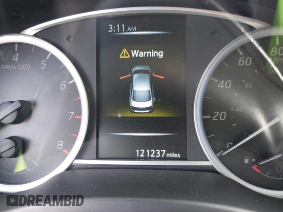 2018 Nissan Sentra SR with VIN 3N1AB7AP1JY310879, listed as a IAAI auction lot 42164907 with 121,237 mi miles and . Bid and sale history available at DreamBid. Image 7.
