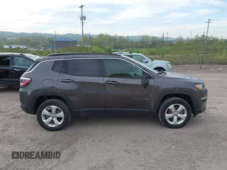 2020 Jeep Compass Latitude с VIN 3C4NJDBB3LT156694, выставлен на аукционе IAAI как лот 42209956 с пробегом 72 519 миль миль и . История ставок и продаж доступна на DreamBid. Изображение 14.
