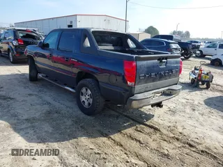 2005 Chevrolet Avalanche LS z VIN 3GNEC12Z25G212827, wystawiony jako IAAI lot #41471381 z przebiegiem 314 023 mil mil oraz . Historia ofert i sprzedaży dostępna na DreamBid. Obrazek 3.