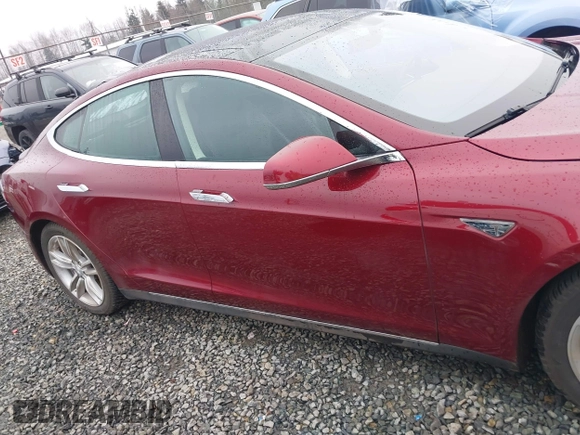 2012 Tesla Model S Performance with VIN 5YJSA1DP3CFS00394, listed as a IAAI auction lot 41309464 with 91,561 mi miles and . Bid and sale history available at DreamBid. Image 13.
