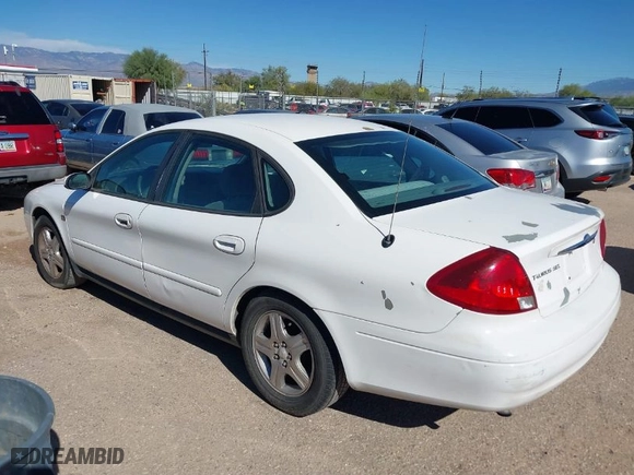 2002 Ford Taurus SEL with VIN 1FAFP56S02A140306, listed as a IAAI auction lot 40696933 with 1 mi miles. Bid and sale history available at carsss.com. Image 3.