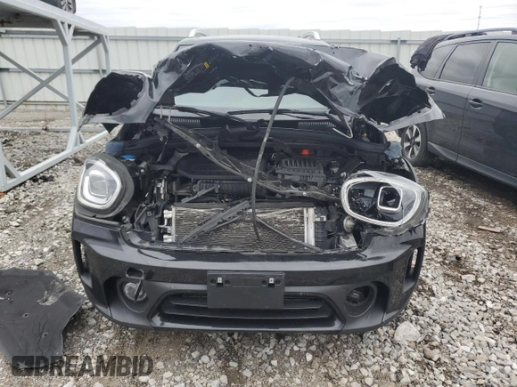 2022 MINI Countryman Cooper with VIN WMZ23BR05N3N62321, listed as a Copart auction lot 82683634 with 58,894 mi miles and Salvage Title. Bid and sale history available at carsss.com. Image 5.