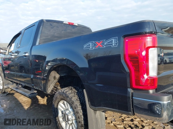 2017 Ford F-250 Lariat with VIN 1FT7W2BTXHEE16331, listed as a IAAI auction lot 41770428 with 71,992 mi miles and . Bid and sale history available at DreamBid. Image 14.