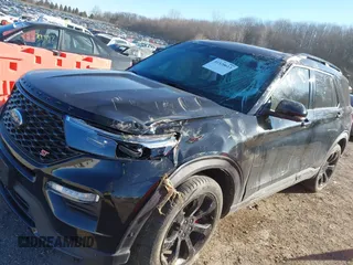 2020 Ford Explorer ST with VIN 1FM5K8GC1LGC05106, listed as a IAAI auction lot 41520613 with 40,447 mi miles. Bid and sale history available at carsss.com. Image 6.