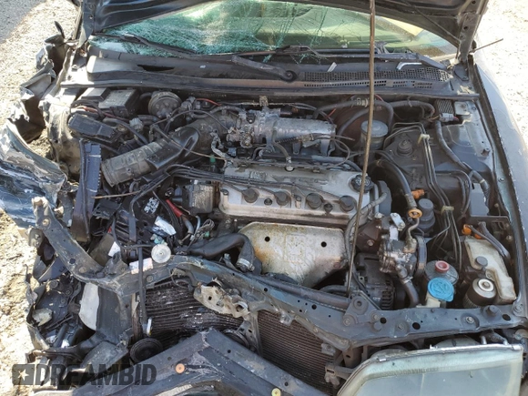 1997 Honda Accord EX with VIN 1HGCD5668VA262569, listed as a Copart auction lot 44713835 with 261,346 mi miles and Salvage Title. Bid and sale history available at DreamBid. Image 11.