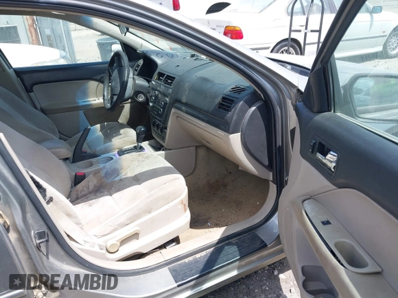 2008 Ford Fusion SE with VIN 3FAHP07168R176212, listed as a IAAI auction lot 42038714 with 240,649 mi miles and . Bid and sale history available at DreamBid. Image 5.