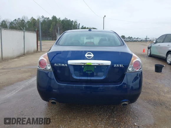 2010 Nissan Altima 2.5 S with VIN 1N4AL2AP8AC147546, listed as a IAAI auction lot 41892735 with 170,299 mi miles. Bid and sale history available at carsss.com. Image 17.