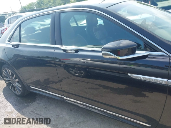 2017 Lincoln Continental Reserve with VIN 1LN6L9NP3H5620069, listed as a IAAI auction lot 42517273 with 63,500 mi miles and . Bid and sale history available at DreamBid. Image 14.