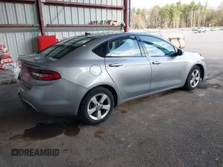 2015 Dodge Dart SXT z VIN 1C3CDFBB7FD212225, wystawiony jako IAAI lot #42098613 z przebiegiem 142 841 mil mil oraz . Historia ofert i sprzedaży dostępna na DreamBid. Obrazek 4.