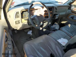 1998 Chevrolet C/K 1500 with VIN 2GBEC19R0W1219207, listed as a Copart auction lot 41617415 with 1,687,494 mi miles and Salvage Title. Bid and sale history available at carsss.com. Image 8.
