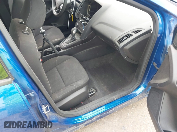 2018 Ford Focus SE with VIN 1FADP3F23JL210539, listed as a IAAI auction lot 41921226 with 100,609 mi miles. Bid and sale history available at carsss.com. Image 5.