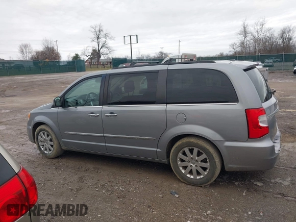 2015 Chrysler Town & Country Touring with VIN 2C4RC1BG4FR602557, listed as a IAAI auction lot 41715004 with 164,030 mi miles. Bid and sale history available at carsss.com. Image 14.