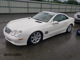 2003 Mercedes-Benz SL 500 z VIN WDBSK75F03F033637, wystawiony jako Copart lot #55441235 z przebiegiem Nie podano mil oraz Szkody całkowita. Historia ofert i sprzedaży dostępna na DreamBid. Obrazek 1.