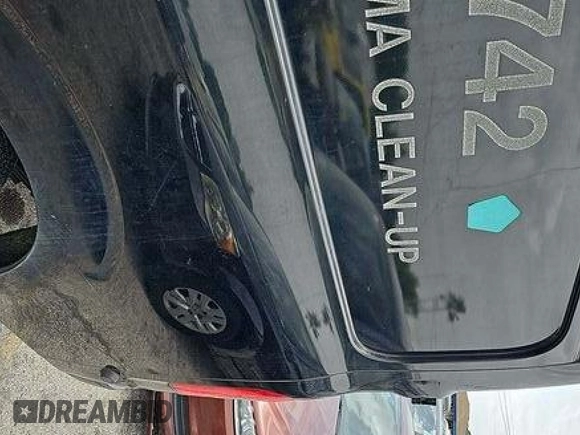 2019 Nissan NV SV z VIN 1N6BF0LY0KN803435, wystawiony jako IAAI lot #42566203 z przebiegiem 140 027 mil mil oraz . Historia ofert i sprzedaży dostępna na DreamBid. Obrazek 24.
